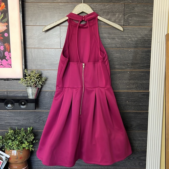Macy’s Berry Color High Neck Cocktail Fit & Flare Sz 7 - Picture 6 of 12